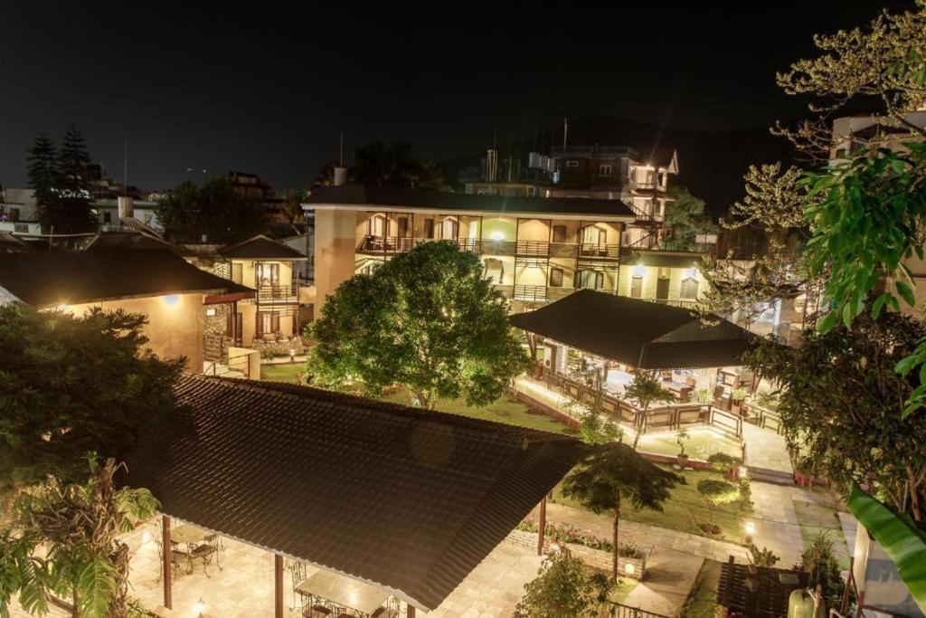 The Lakeside Retreat By Ime Hospitality Pvt Ltd Pokhara Esterno foto